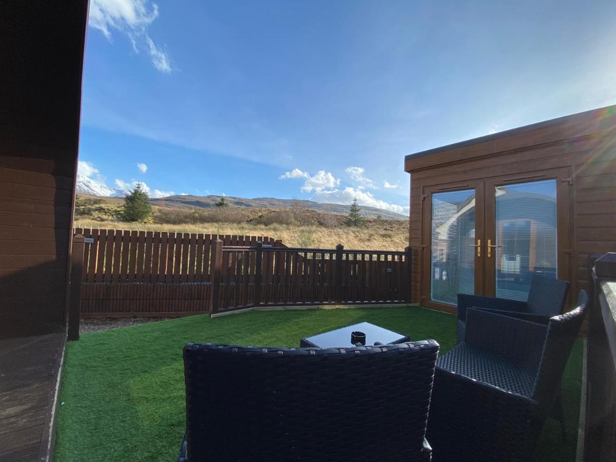 Highland Stays - Ben View Studio Pod & Jacuzzi Bath Форт-Вільям Екстер'єр фото